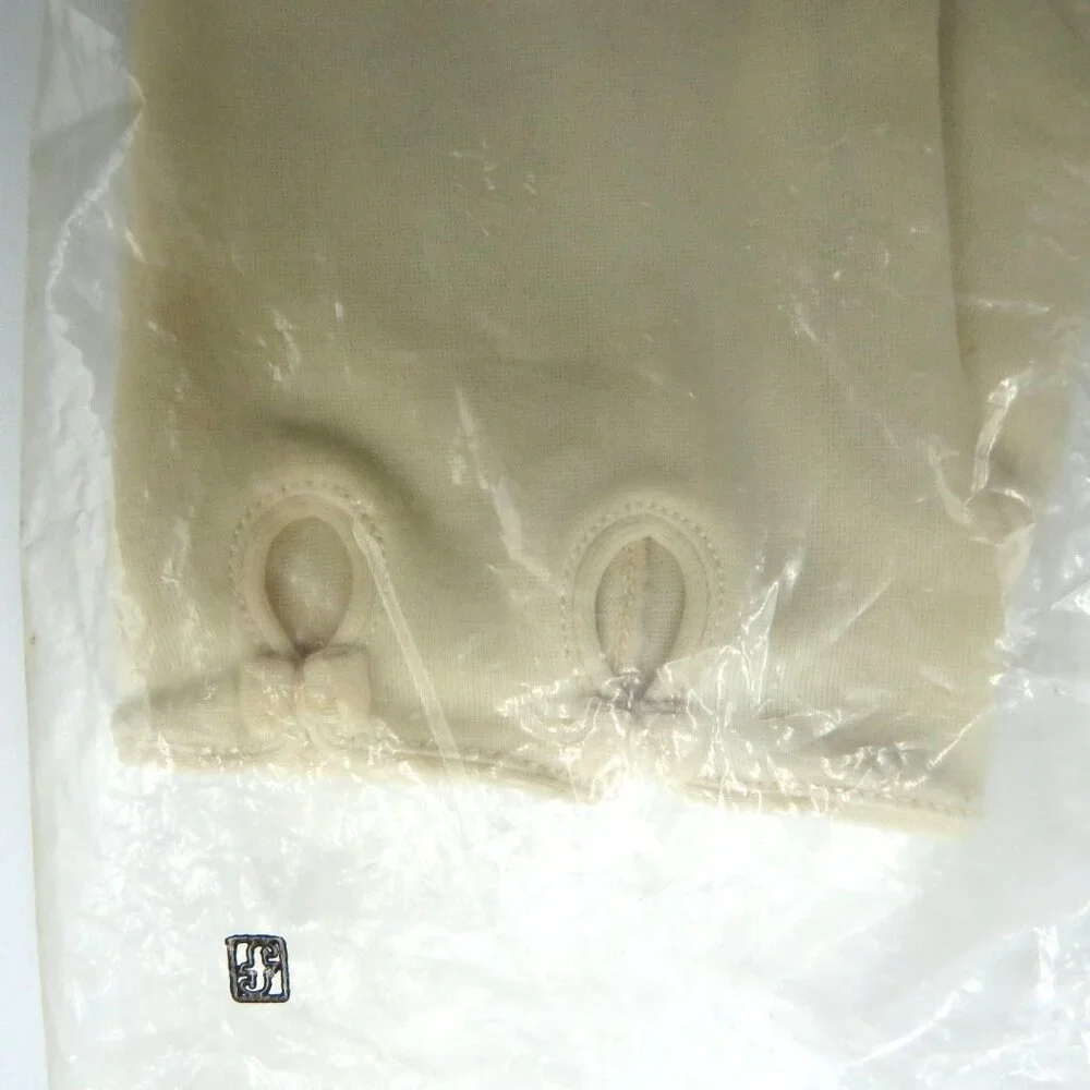 Vintage Fownes Embraceable‎ Gloves One Size 7.5 Cotton Original Packaging